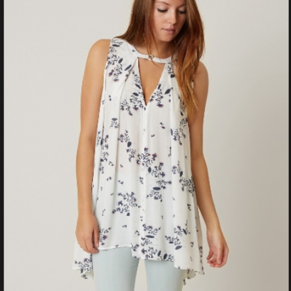 Free People Swing Floral Tunic Tank in White - Picture 2 of 2